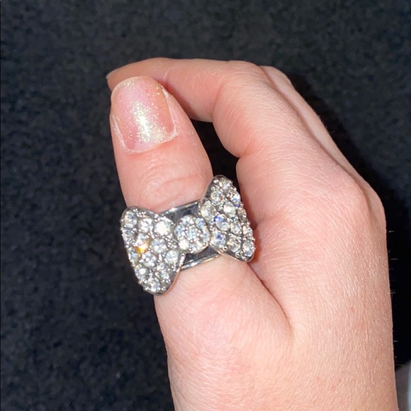 Ring - Picture 3 of 6